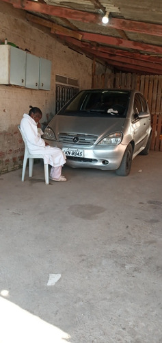Imagem 2 de 2 de Mercedes 190