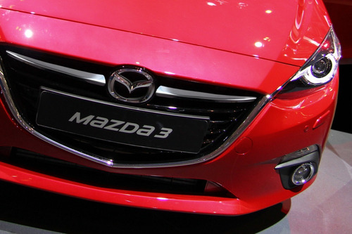 Parrilla Frontal Cromada Mazda 3 Skyactiv