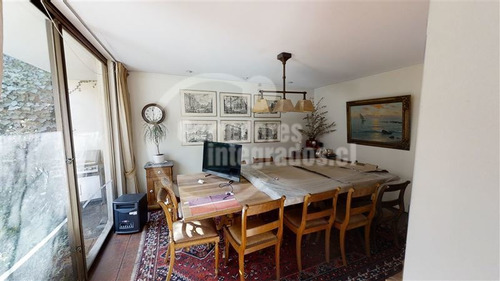 Imagen 7 de 28 de Casa En Venta En Las Condes - Charles Hamilton - 5d Y 4b