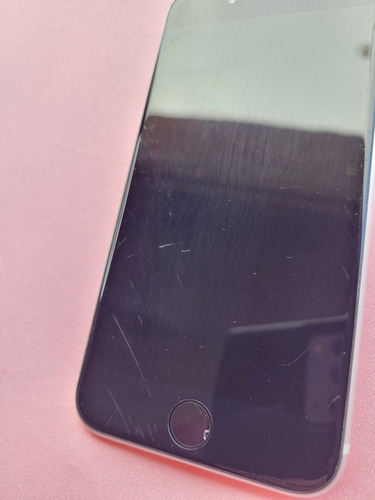 Apple iPhone SE 2nda Generacion 128 Gb Libre De Compañia (Usado)