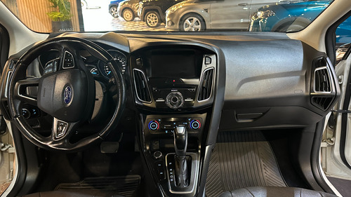 Ford Focus III 2.0 Titanium At6