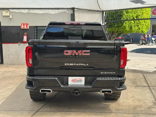 GMC Sierra 6.2 Denali Dvd At