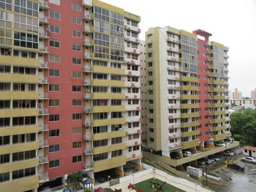 Imagen 1 de 14 de Venta De Apartamento Amoblado En Torres De Toscana 20-4204