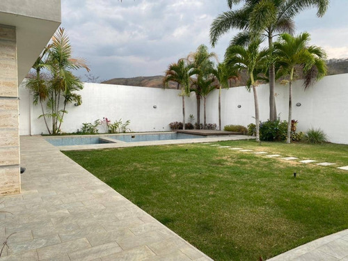 Imagen 9 de 9 de Casa En Venta En Altos De Guataparo C140525 Liseth Varela Tlf-04144183728