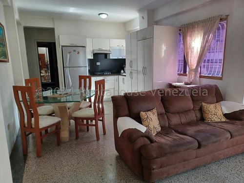 Apartamento En Venta En La Campiña 25-18032 Yf