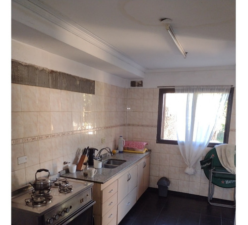 Oportunidad Chalet Con Gge, Patio Y Fondo Libre De 20 Mts.