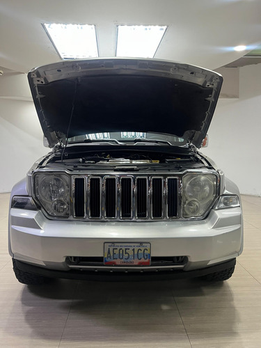 Jeep Cherokee Sport 2012 /la