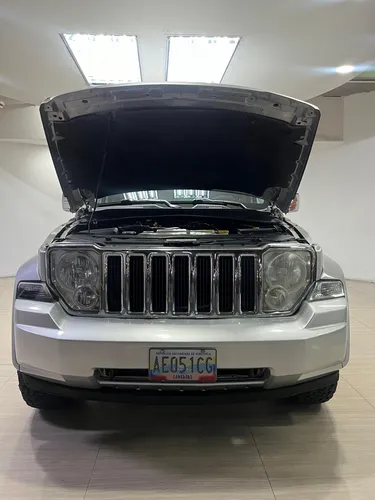 Jeep Cherokee Sport 2012 /la
