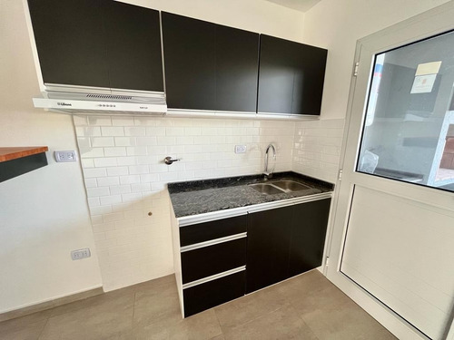 Imagen 4 de 11 de Vendo Duplex A Estrenar De 3 Dormitorios En Solares De Manantiales