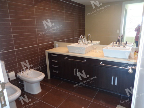 Imagen 12 de 14 de Apartamento En Brava, 2 Dormitorios, Alquiler Y Venta Torre Imperiale - Punta Del Este Brava