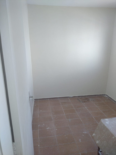 C: 04 Ap 02 Quartos, Centro!