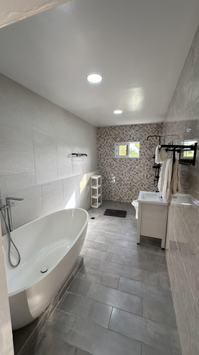Villa En Venta En Metro Country Club Juan Dolio.