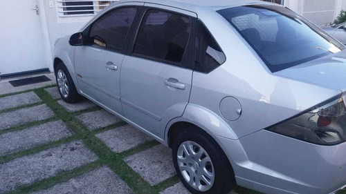 Imagem 3 de 5 de Ford Fiesta Sedan 2012 1.6 16v Se Flex 4p