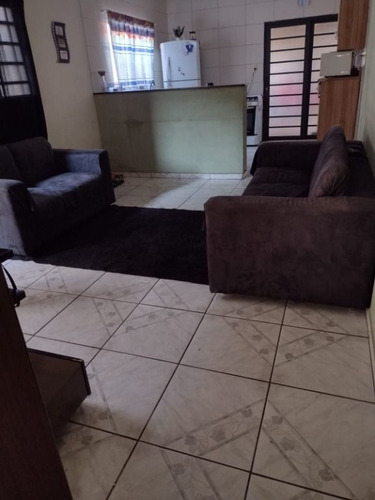 Imagem 2 de 12 de Casa Com 2 Dormitórios À Venda, 60 M² Por R$ 200.000,00 - Vila Olimpia - Taubaté/sp - Ca6995