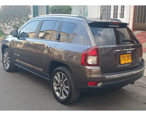 Jeep Compass Limited 2.4cc AT AA 4X4