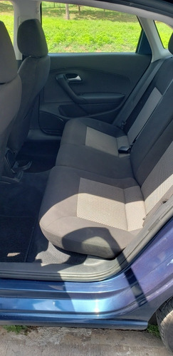 Imagen 7 de 9 de Volkswagen Vento 2018 1.6 Confortline Mt