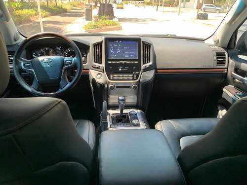 Toyota Land Cruiser 200 2019 4.5 Imperial Fl