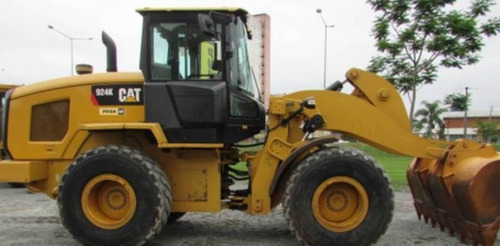 Pá Carregadeira Cat Modelo: 924k Ano 2014