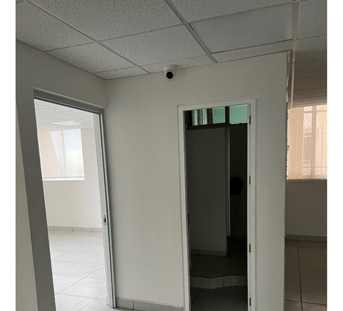 Se Renta Oficina *nueva* De 360 M2 En Edificio Torres Gemelas