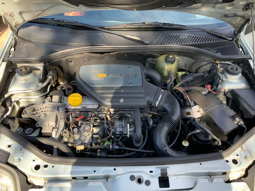 Renault Clio 1.9 Rnd Aa