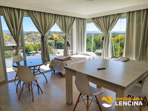Imagen 1 de 22 de Casa En Venta - 3 Dormitorios - Bº La Quinta - Carlos Paz