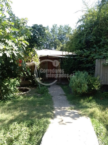 Casa En Venta De 4d En Terreno De 1.038 M2 En Requínoa