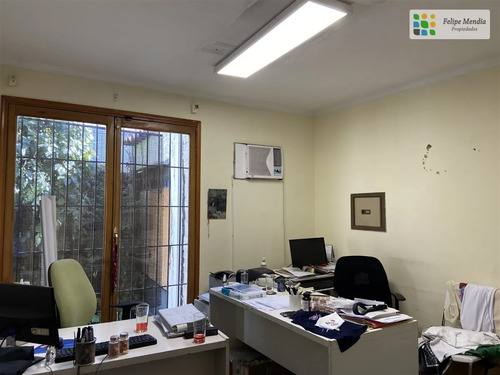 Casa Con Patente Comercial, Hoy Es Showroom De Ropa