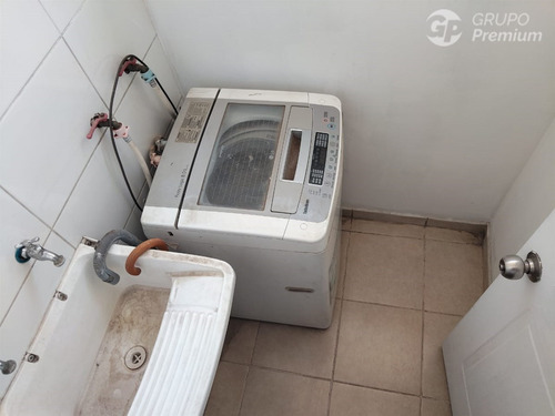 Departamento De 2d, Est. Y Bodega En Venta En Independencia