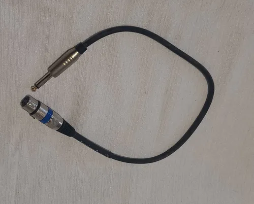 Microfono Audix Vocal, Cable 5 Mts, Adaptador Y Base. Negro (Usado)