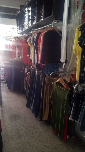 Vendo Fondo De Comercio: Local De Ropa Unisex