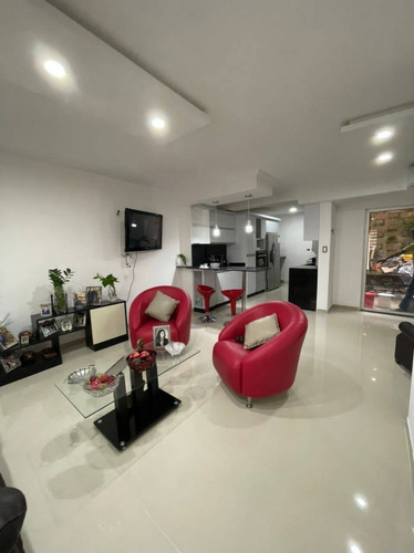 Imagen 8 de 16 de Townhouse En Venta Altos De Aricagua Sector El Rincón, Cod. 11452. Daniela Jimenez 0414.4027874