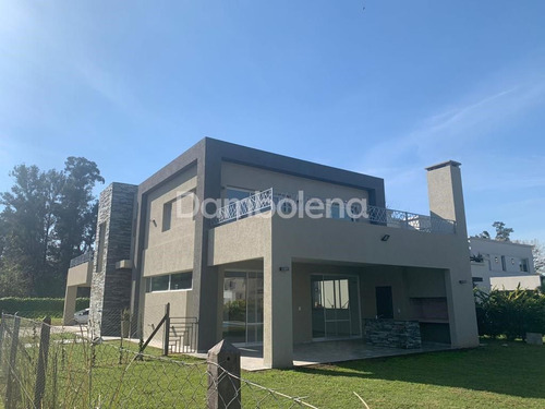 Casa En Venta - La Candelaria- Bella Vista- San Miguel