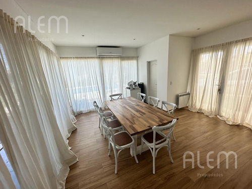 Casa En Venta En Barrio Privado Los Talas Canning