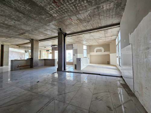 Local Comercial De 340m2 Con Vista Al Río En Alquiler En Puerto Norte