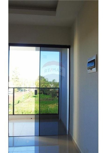 Vendo Dúplex A Estrenar En El Barrio San Pedro, A Minutos Del Centro De Encarnación: 3 Habitaciones Y 2 Baños.