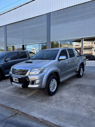 Toyota Hilux Pick-up 3.0 Cd Srv Cuero 4x4 5at - A4
