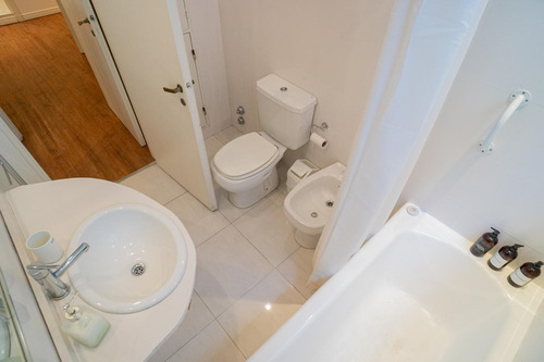 Venta Departamento 3 Ambientes Excelente Estado En Recoleta.