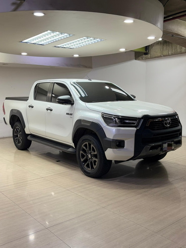 Toyota Hilux Adventure 2023 Hd*