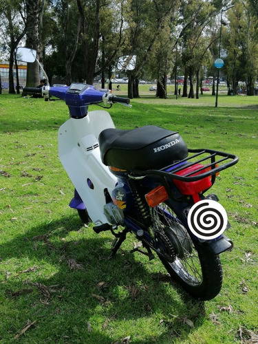 Imagen 10 de 17 de Honda Econo Power C90 Super Cub '97 Muy Buen Estado