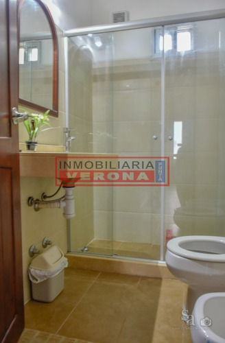 Casa En San Rafael, Punta Del Este, A Pocas Cuadras Del Mar- Ref: 6786