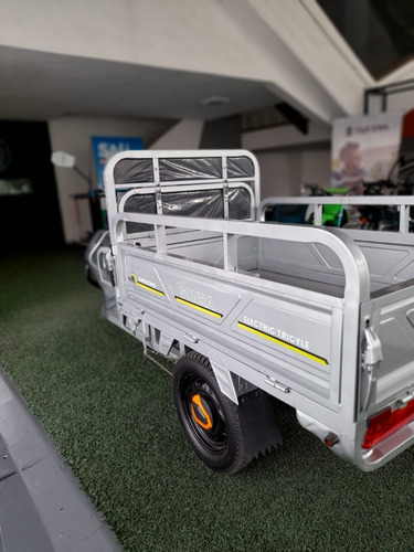 Imagen 4 de 15 de Sunra King Kong Cargo Utilitario Electrico