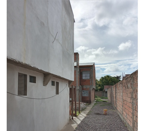 Imagen 4 de 7 de Duplex A Estrenar Con Patio Y Cochera