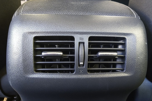 Imagen 10 de 15 de Renault Alaskan Emotion 4x4 Mt (rich)