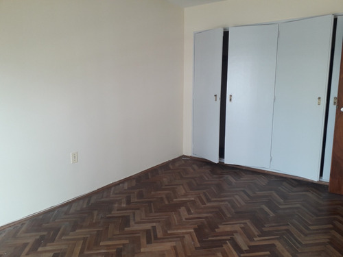 Imagen 10 de 24 de Apto Dos Dorm Todo Al Frente Paraguay Y Rambla