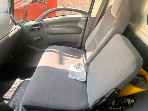 Camión Isuzu Elf 400 K Cilindros Tdi Caja Seca Modelo 2018