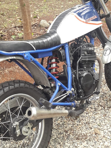 Imagem 9 de 10 de Honda Xlx 250 Scrambler