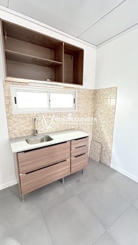 Apartamento En Alquiler De 2 Dormitorios En Piedras Blancas