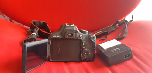 Câmera Fotográfica Canon T3i Com Placa Mãe Queimada