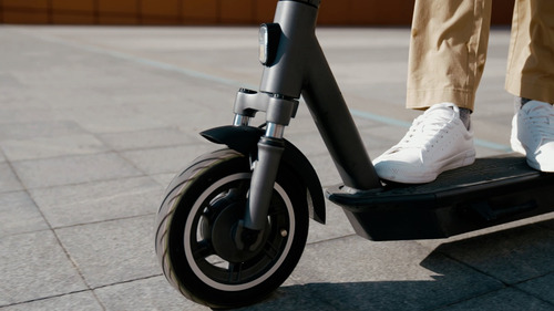 Scooter Eléctrico Yadea Ks6 Pro Color Gris con Negro
