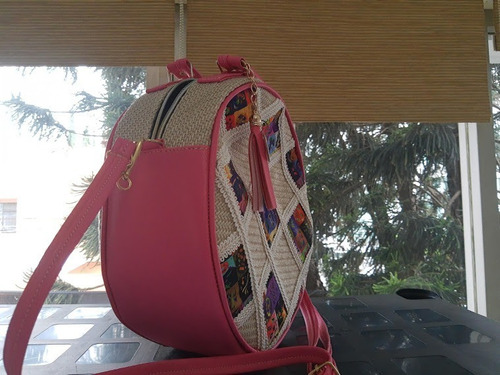 Bolsa Redonda De Yute Con Tela Estampada Cisnearte